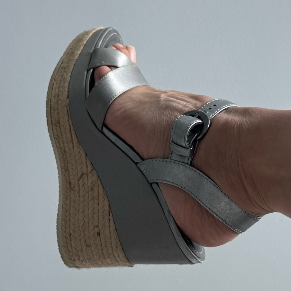 Hogan Gray strappy wedge Sandals size 40 9.5IS GUC